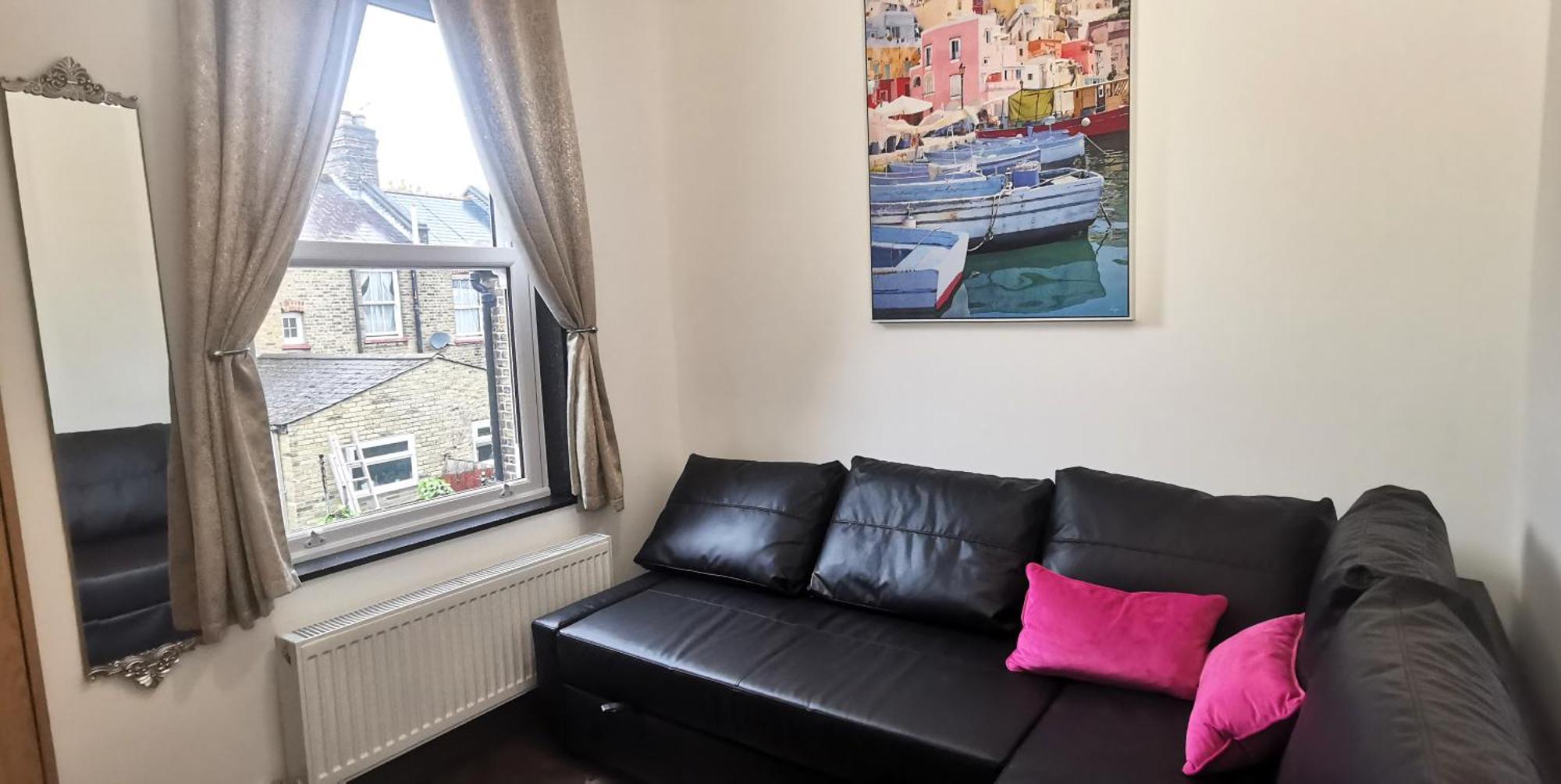 Beautiful London Home Sleeps 6, 2 Minutes To Metro エクステリア 写真