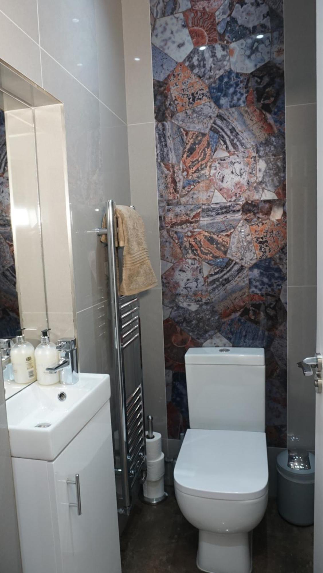 Beautiful London Home Sleeps 6, 2 Minutes To Metro エクステリア 写真